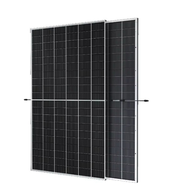 Trina Vertex DEG20C.20 Solaranlage 590W A-Klasse Halbschnitt Bifacial Dual Glass 210mmx210mm